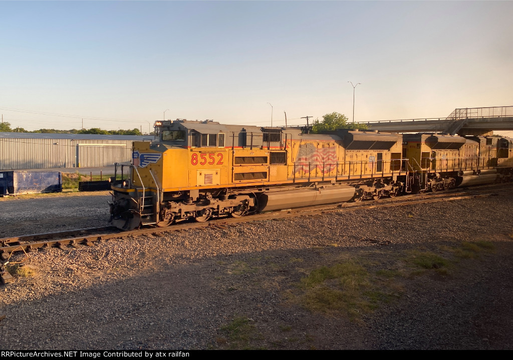 UP 8552